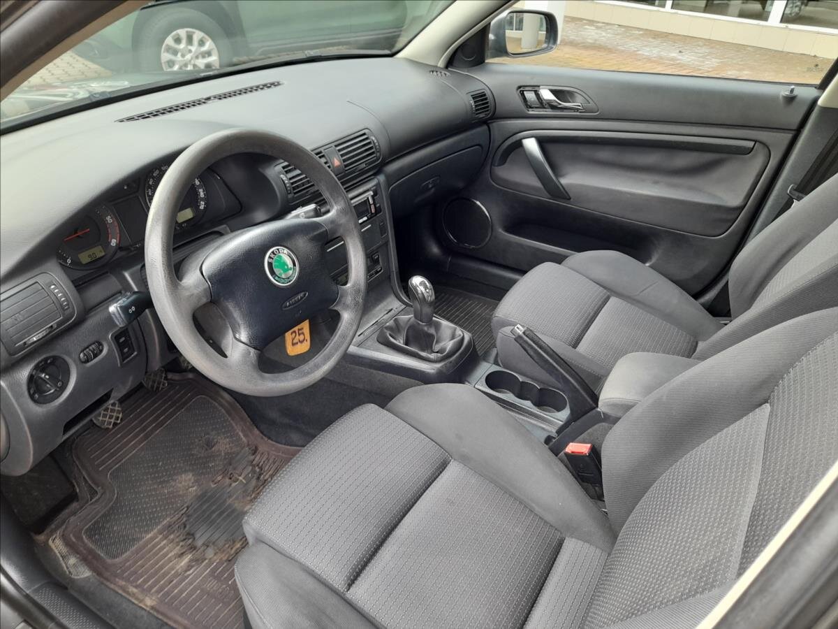 Škoda Superb Sedan / Limuzína 1,9 l 74 kw