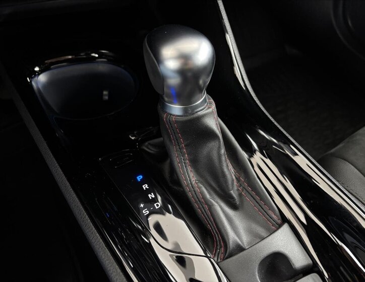 Toyota C-HR SUV / Terénní 2,0 l 135 kw