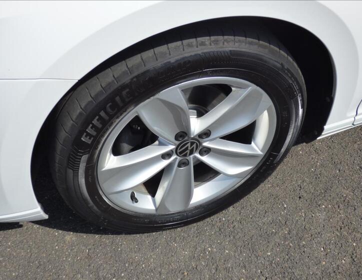 Volkswagen Passat 63