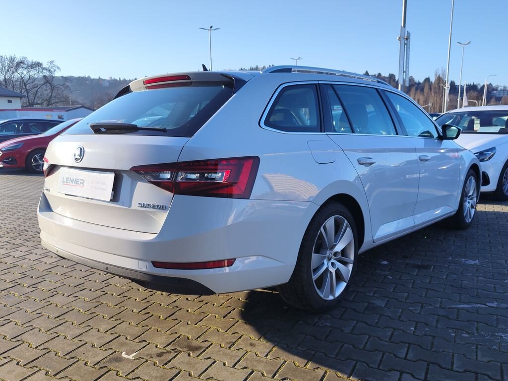 Škoda Superb Kombi 2,0 l 110 kw