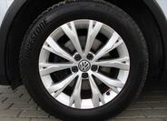 Volkswagen Tiguan 9