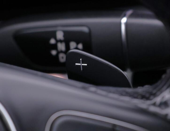 Mercedes-Benz Třídy E 27