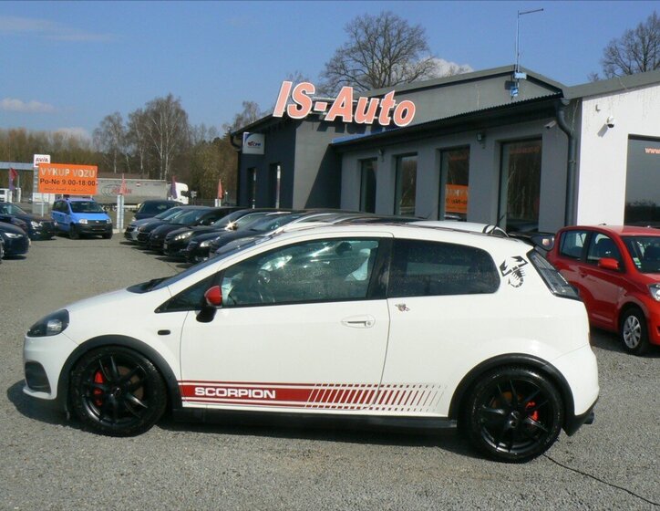 Fiat Grande Punto Hatchback 1,4 l 114 kw
