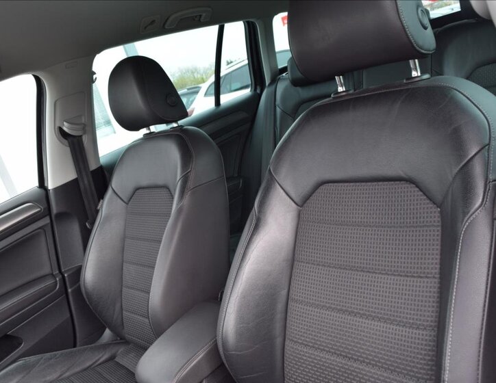 Volkswagen Golf Kombi 1,4 l 90 kw