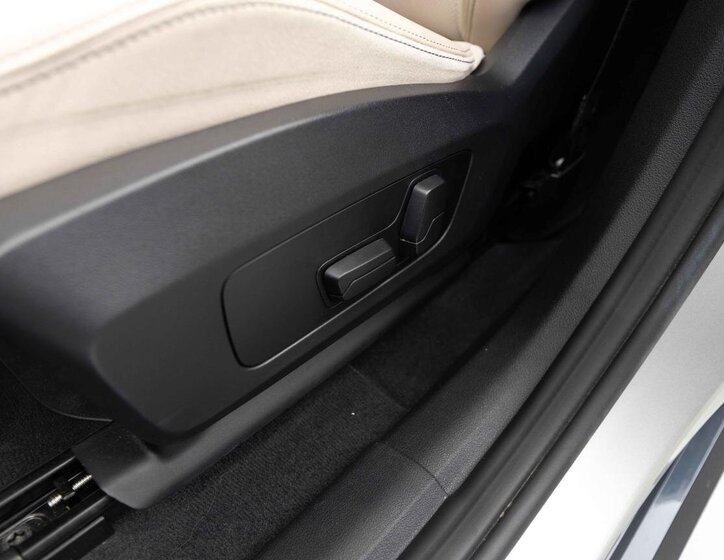 BMW iX1 SUV / Terénní 0,0 225 kw