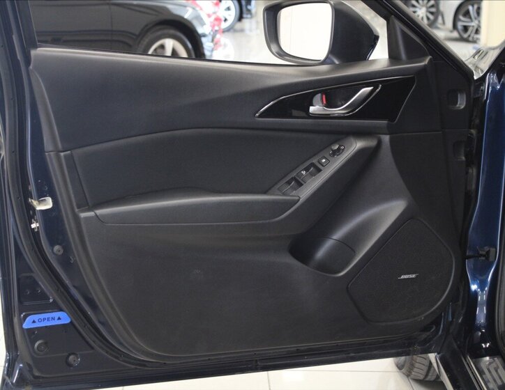 Mazda 3 Hatchback 2,0 l 121 kw