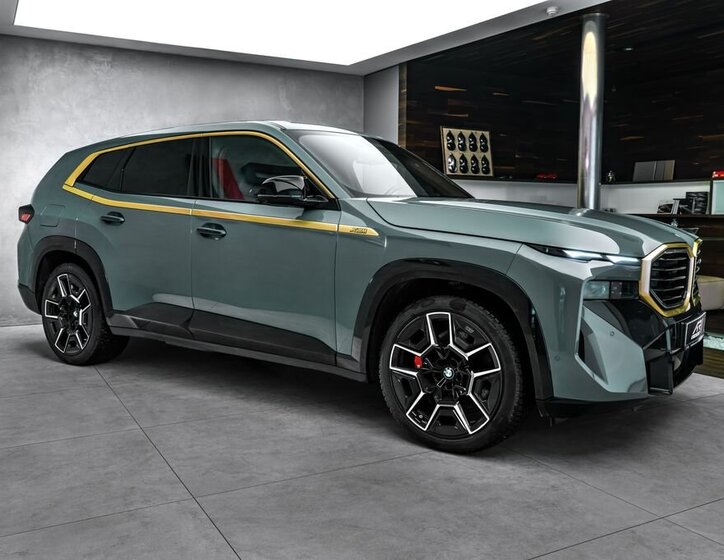 BMW XM SUV 4,4 l 360 kw
