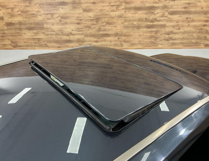 Mercedes-Benz Třídy E Sedan / Limuzína 5,0 l 235 kw