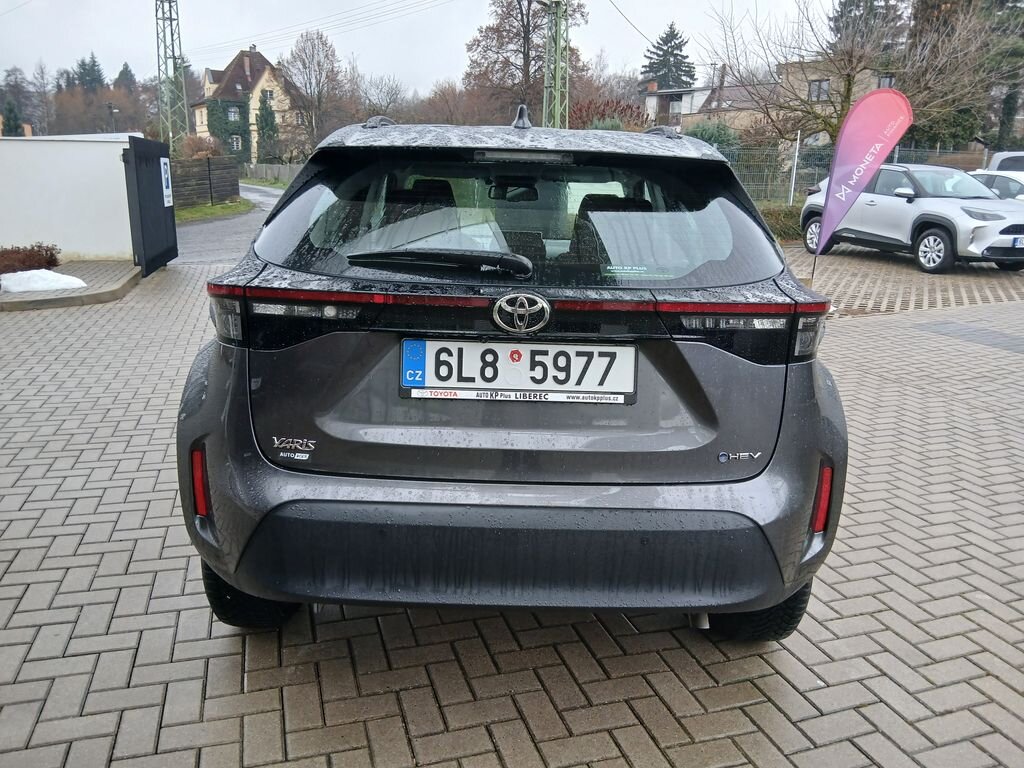 Toyota Yaris Cross SUV 1,5 l 68 kw