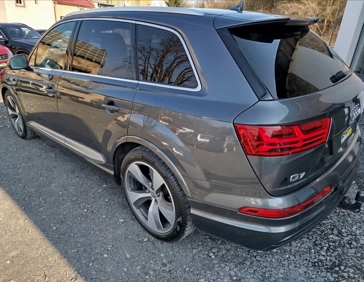 Audi Q7 SUV / Terénní 3,0 l 200 kw