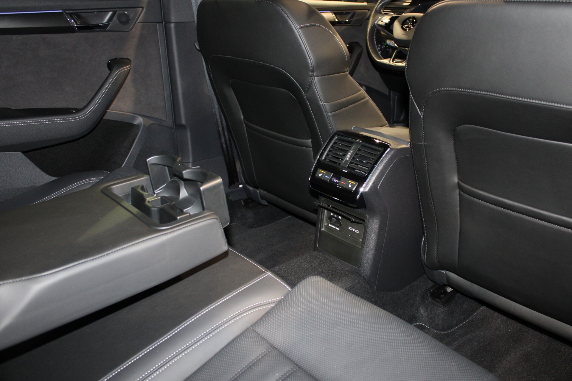 Škoda Superb Liftback 1,4 l 160 kw