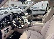 Mercedes-Benz Třídy V 12