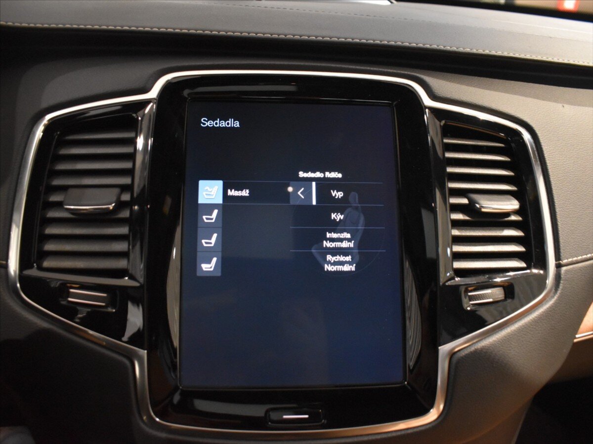 Volvo XC90 SUV / Terénní 2,0 l 177 kw