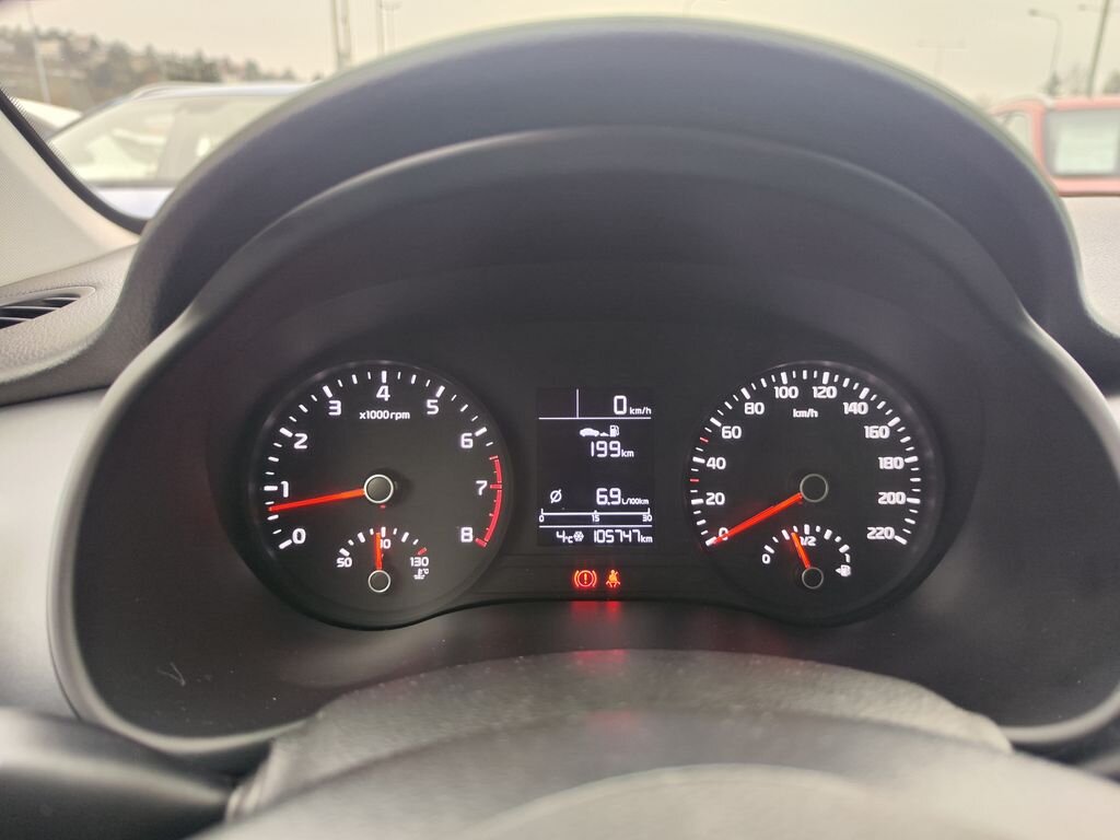 KIA Stonic Hatchback 1,2 l 62 kw