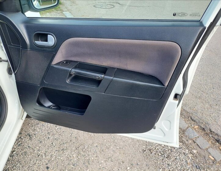 Ford Fusion Hatchback 1,4 l 59 kw