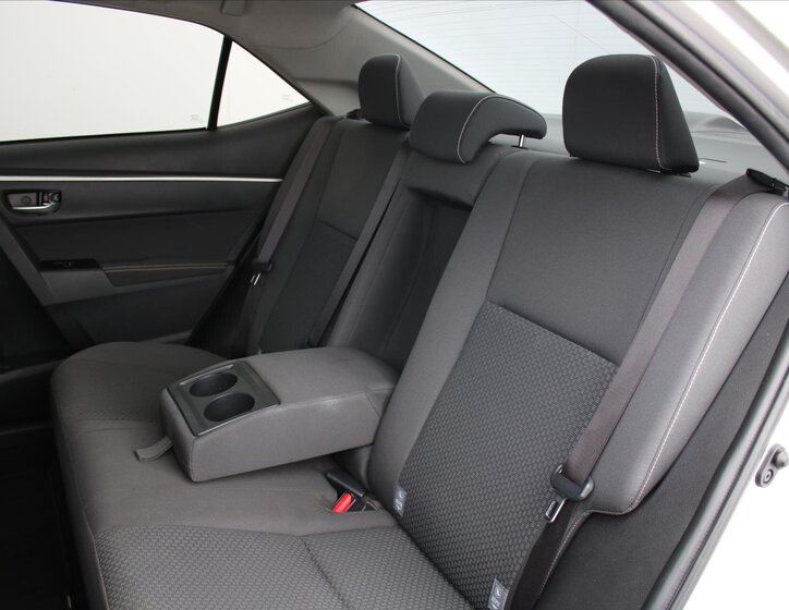 Toyota Corolla Sedan 1,6 l 97 kw