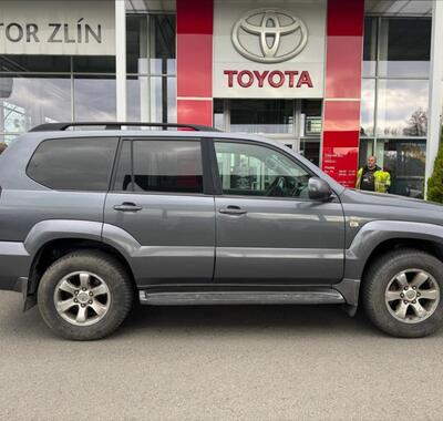 Toyota Land Cruiser 2