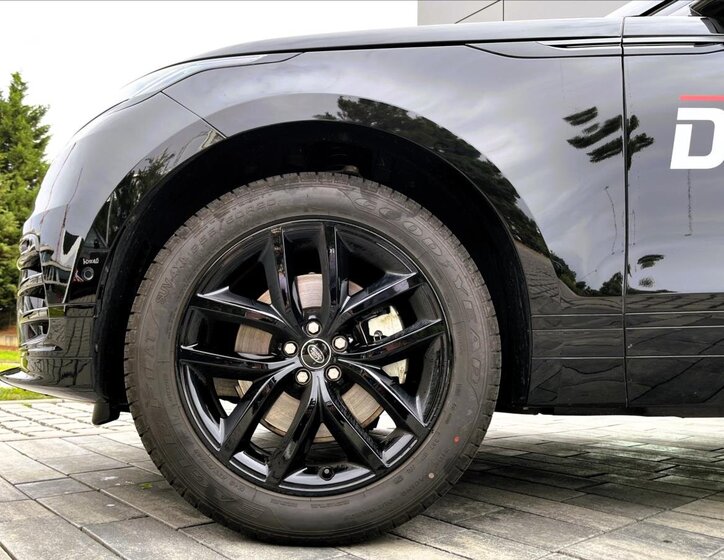 Land Rover Range Rover Velar SUV 2,0 l 150 kw