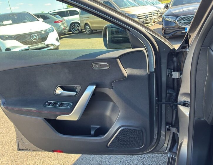 Mercedes-Benz Třídy A Hatchback 2,0 l 110 kw