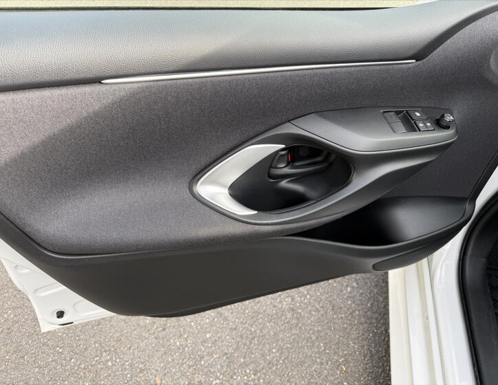 Toyota Yaris Hatchback 1,5 l 68 kw