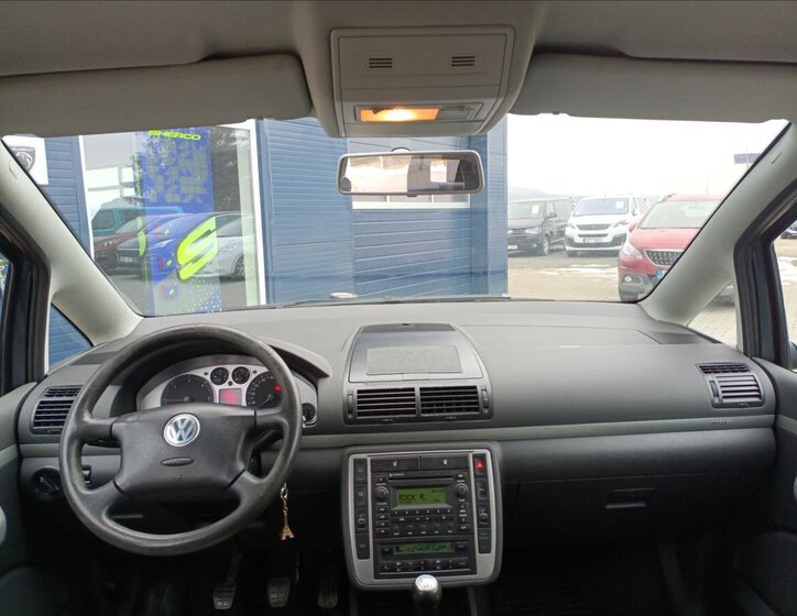 Volkswagen Sharan MPV 2,0 l 103 kw
