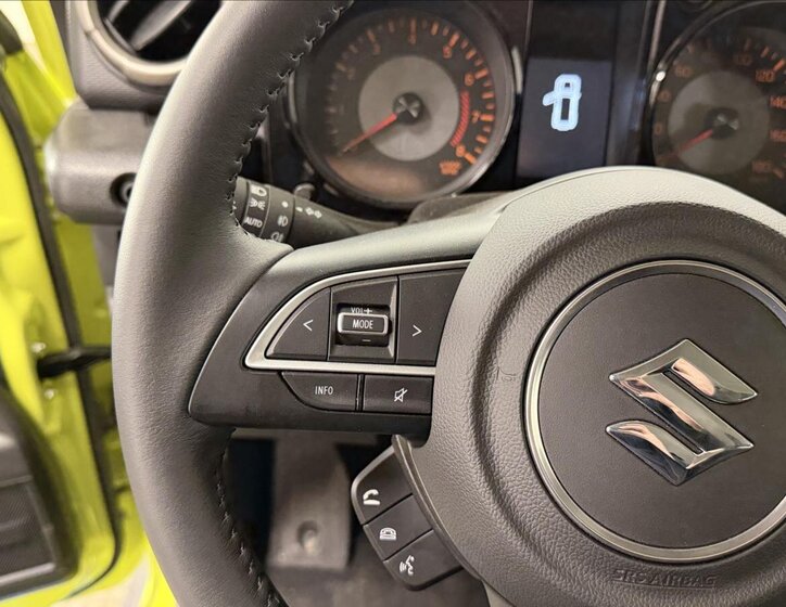 Suzuki Jimny SUV 1,5 l 75 kw