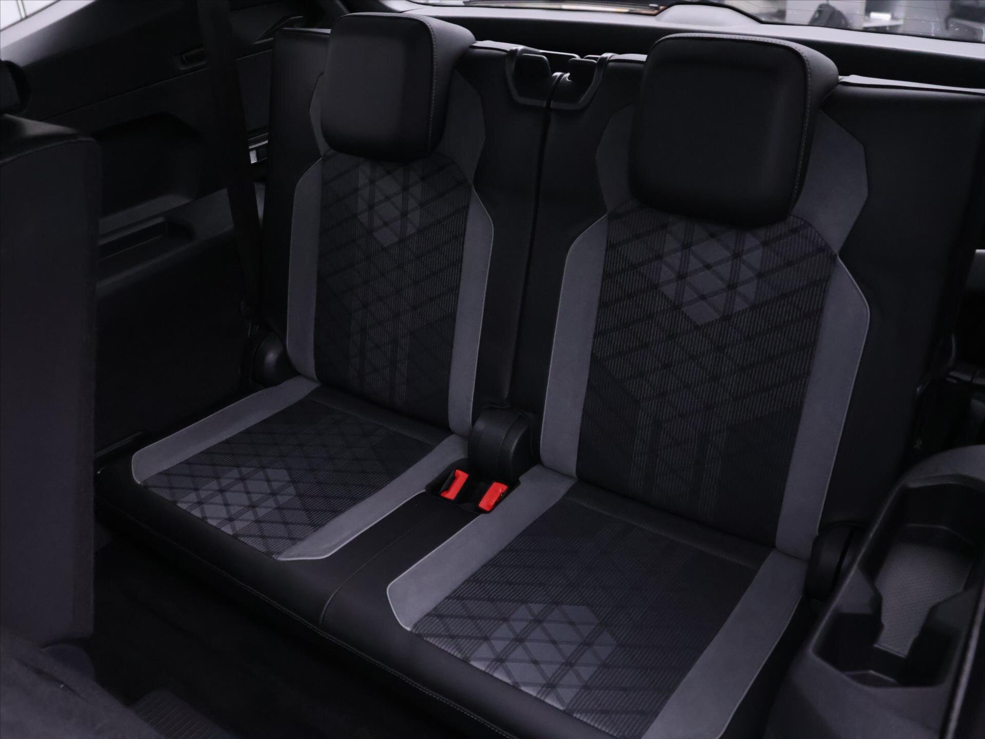 Volkswagen Tiguan Allspace SUV / Terénní 2,0 l 140 kw