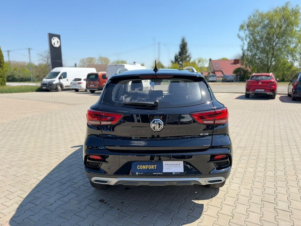 MG ZS SUV / Terénní 1,5 l 78 kw