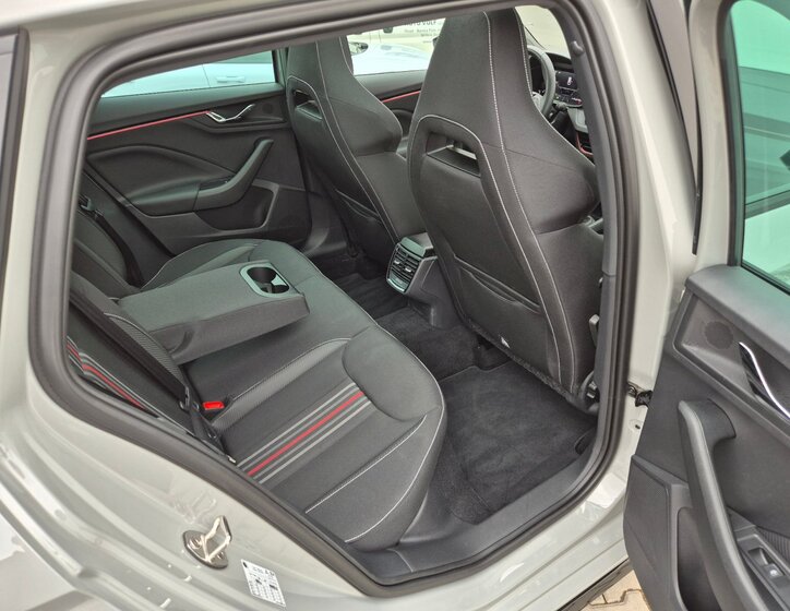 Škoda Scala Hatchback 1,0 l 85 kw