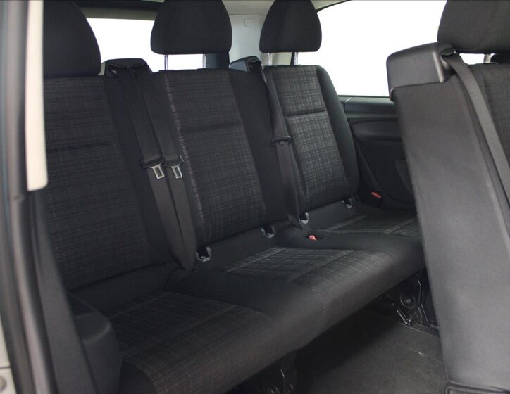 Mercedes-Benz Vito 14
