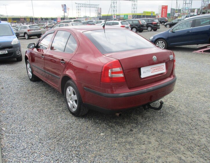 Škoda Octavia Sedan / Limuzína 1,6 l 75 kw