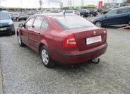 Škoda Octavia Sedan / Limuzína 1,6 l 75 kw