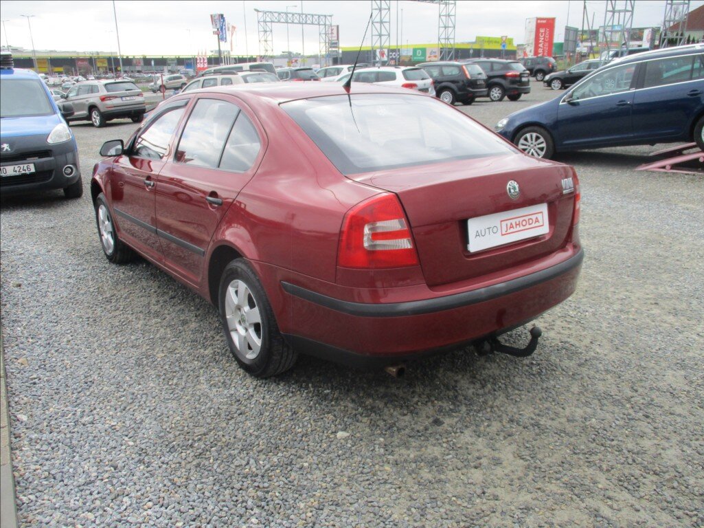 Škoda Octavia Sedan / Limuzína 1,6 l 75 kw