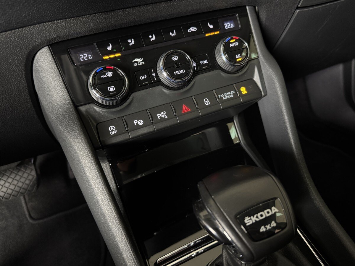 Škoda Karoq SUV / Terénní 2,0 l 110 kw