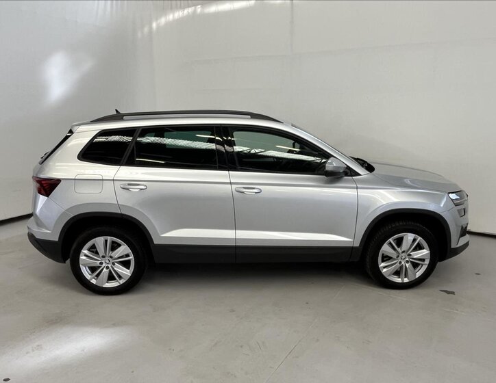 Škoda Karoq SUV 1,5 l 110 kw
