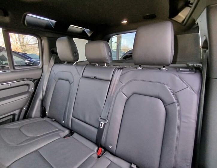 Land Rover Defender SUV / Terénní 3,0 l 258 kw