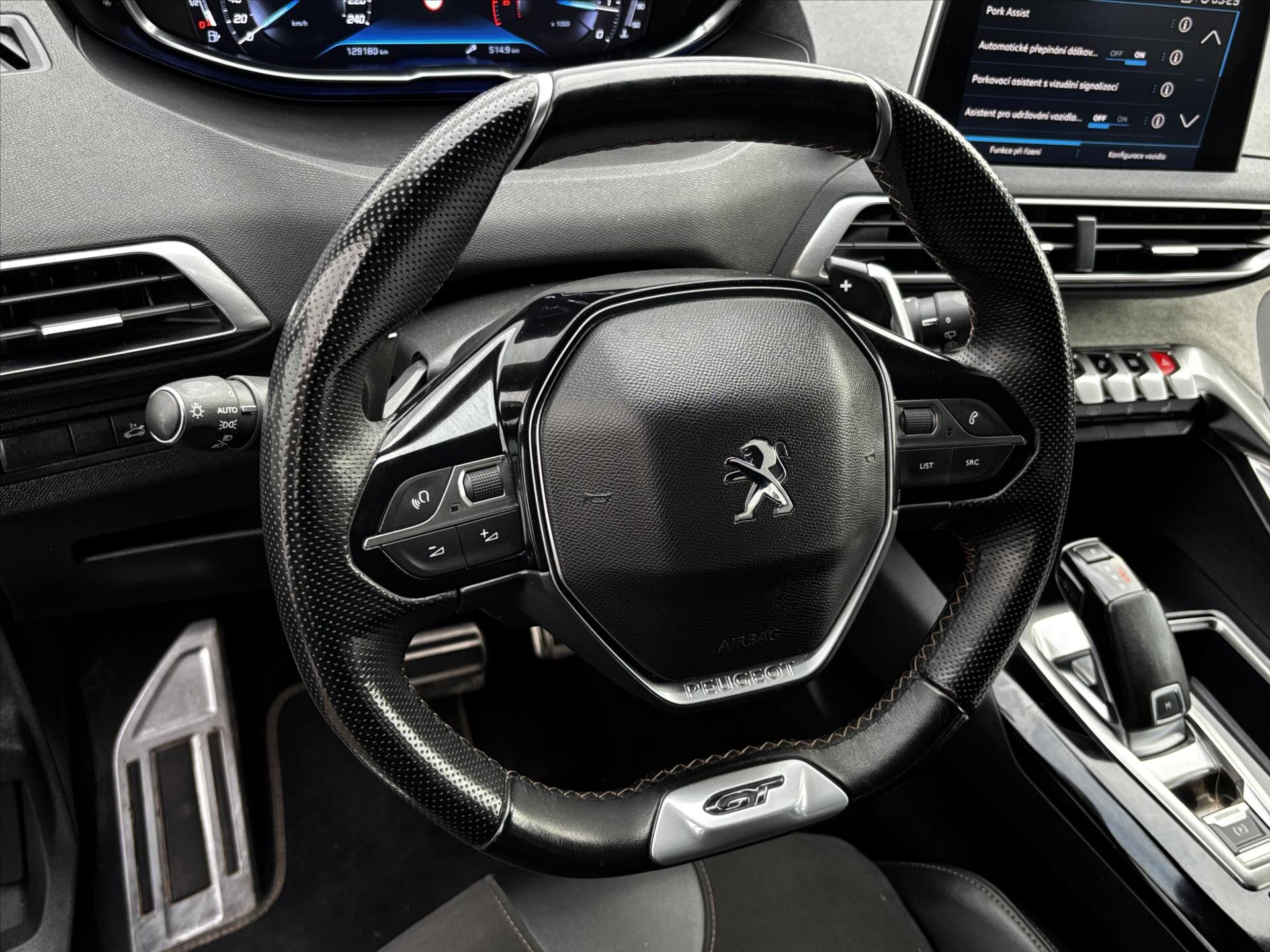 Peugeot 5008 SUV 2,0 l 130 kw