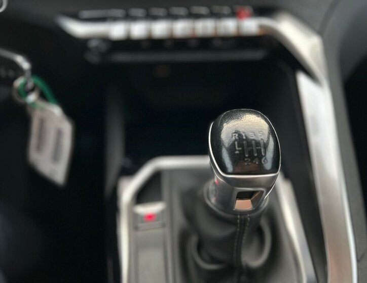 Peugeot 3008 SUV 1,5 l 96 kw