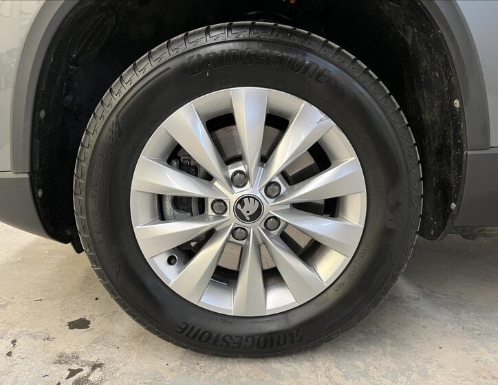 Škoda Karoq SUV / Terénní 1,5 l 110 kw