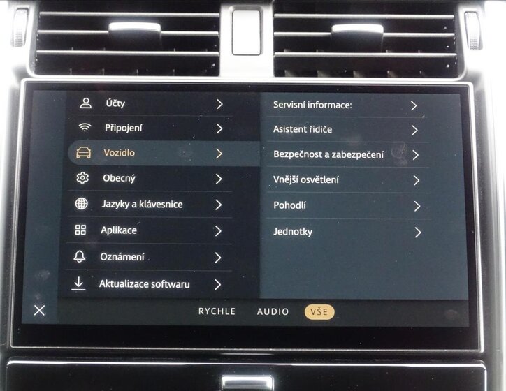 Land Rover Discovery SUV / Terénní 3,0 l 221 kw