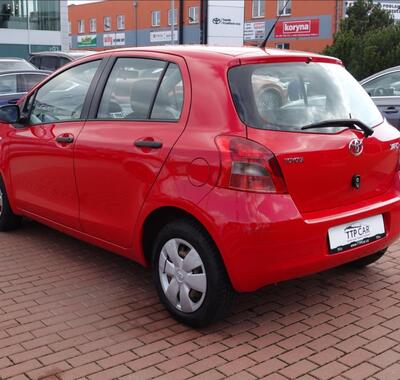 Toyota Yaris 6