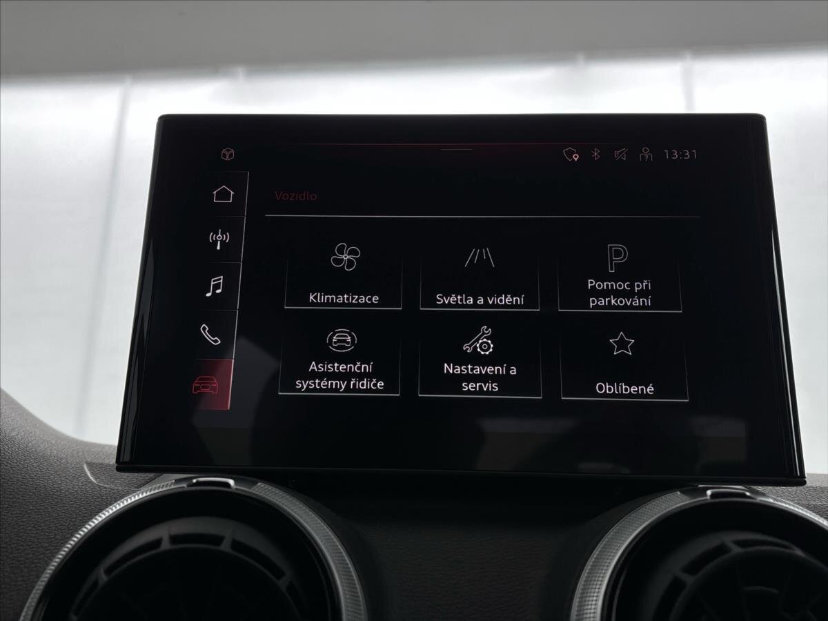 Audi Q2 SUV / Terénní 1,5 l 110 kw