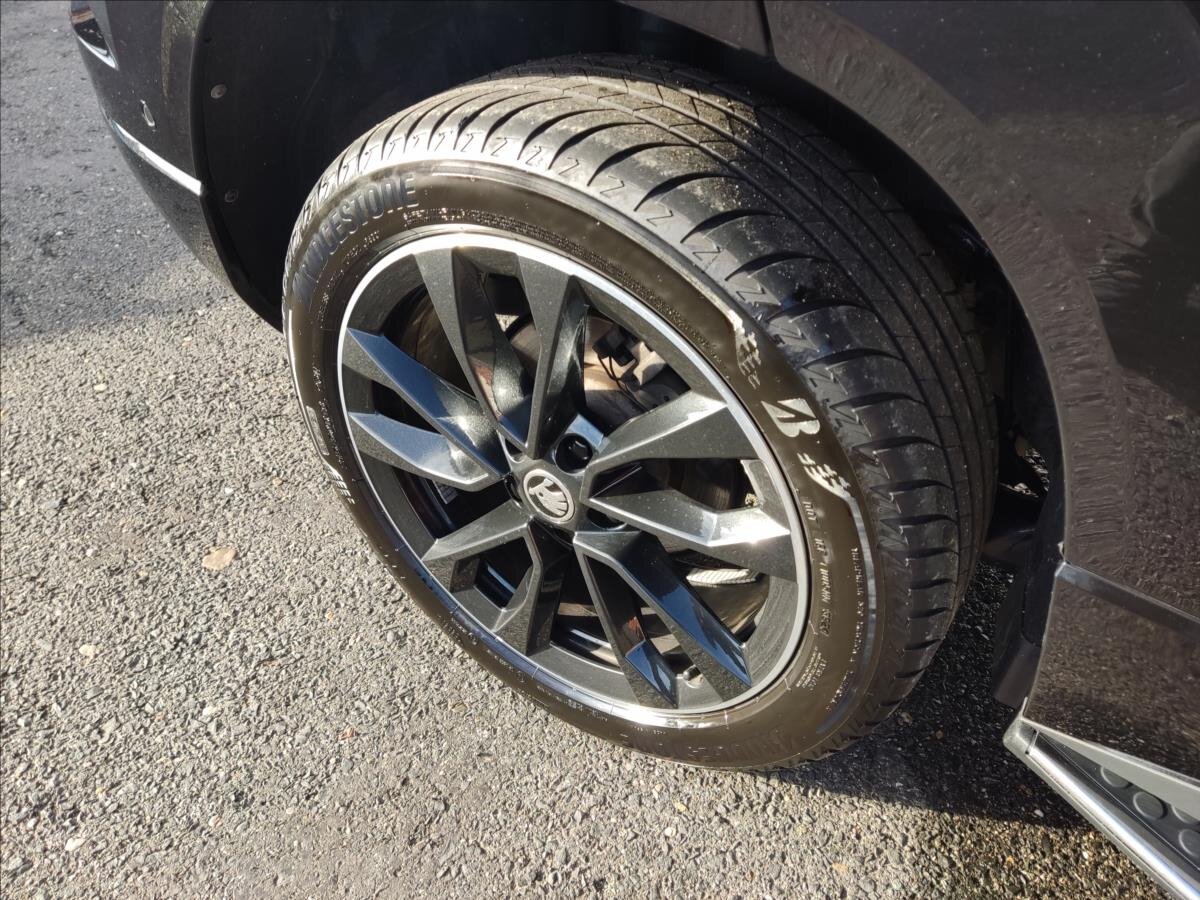 Škoda Karoq SUV 1,5 l 110 kw