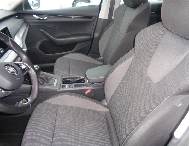 Škoda Octavia Sedan / Limuzína 1,5 l 110 kw