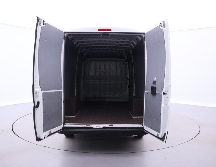 Peugeot Boxer Skříň 2,2 l 121 kw