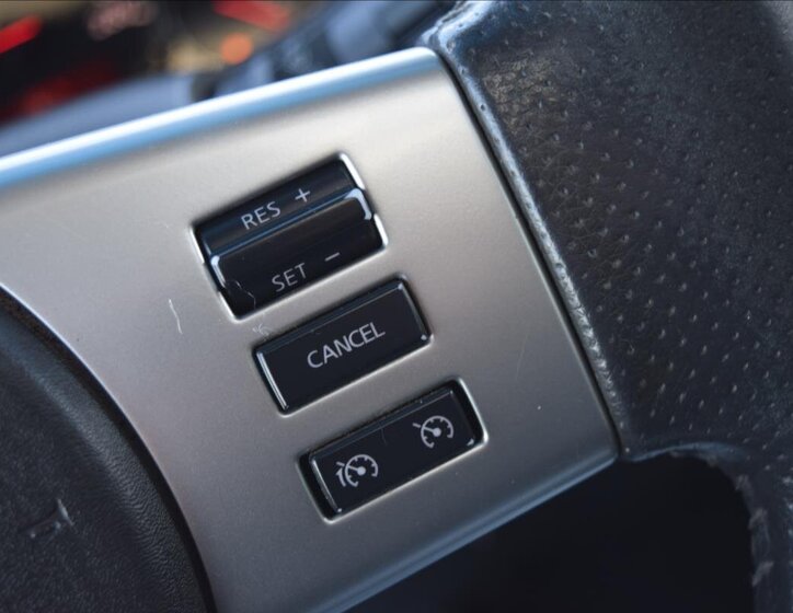 Nissan Navara Pick-up 3,0 l 170 kw