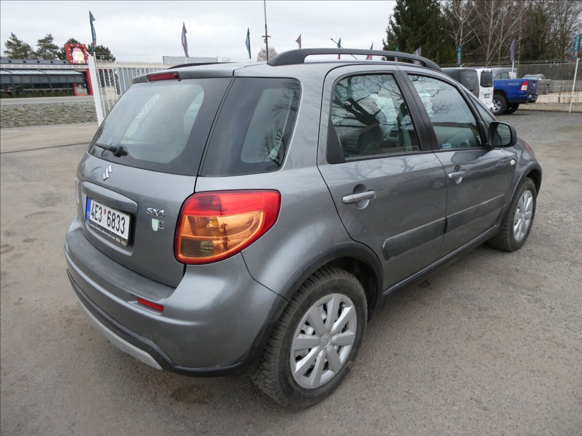 Suzuki SX4