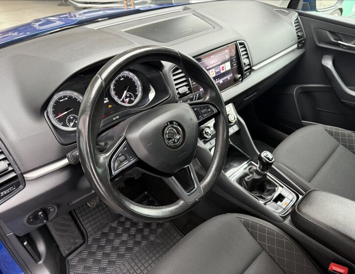 Škoda Karoq SUV / Terénní 1,6 l 85 kw