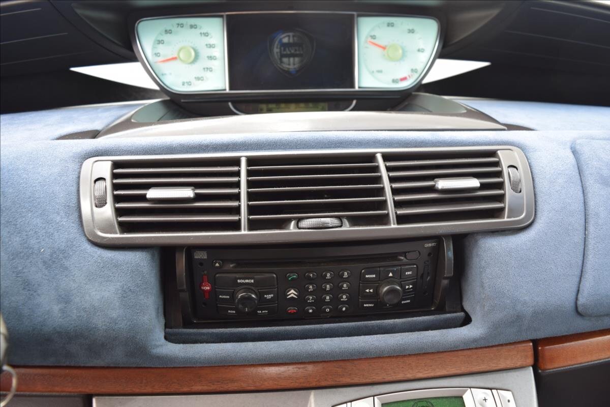 Lancia Phedra MPV 2,2 l 94 kw