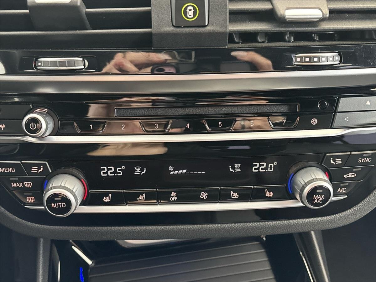 BMW X3 SUV / Terénní 2,0 l 140 kw